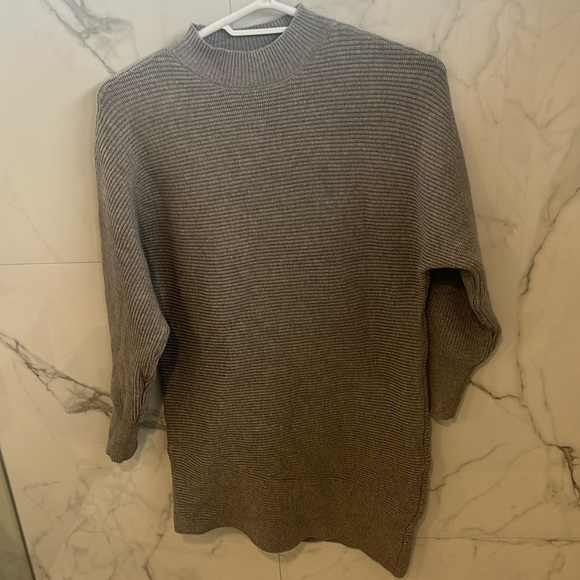 Black Tape sweater dress, excellent condition, no flaws - Picture 2 of 8